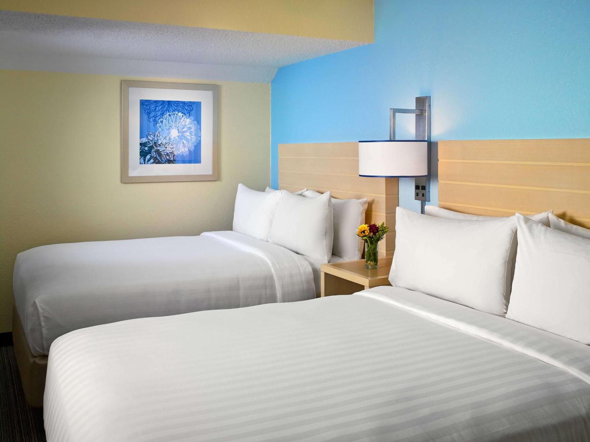 Sonesta Simply Suites Cleveland Airport Middleburg Heights Buitenkant foto