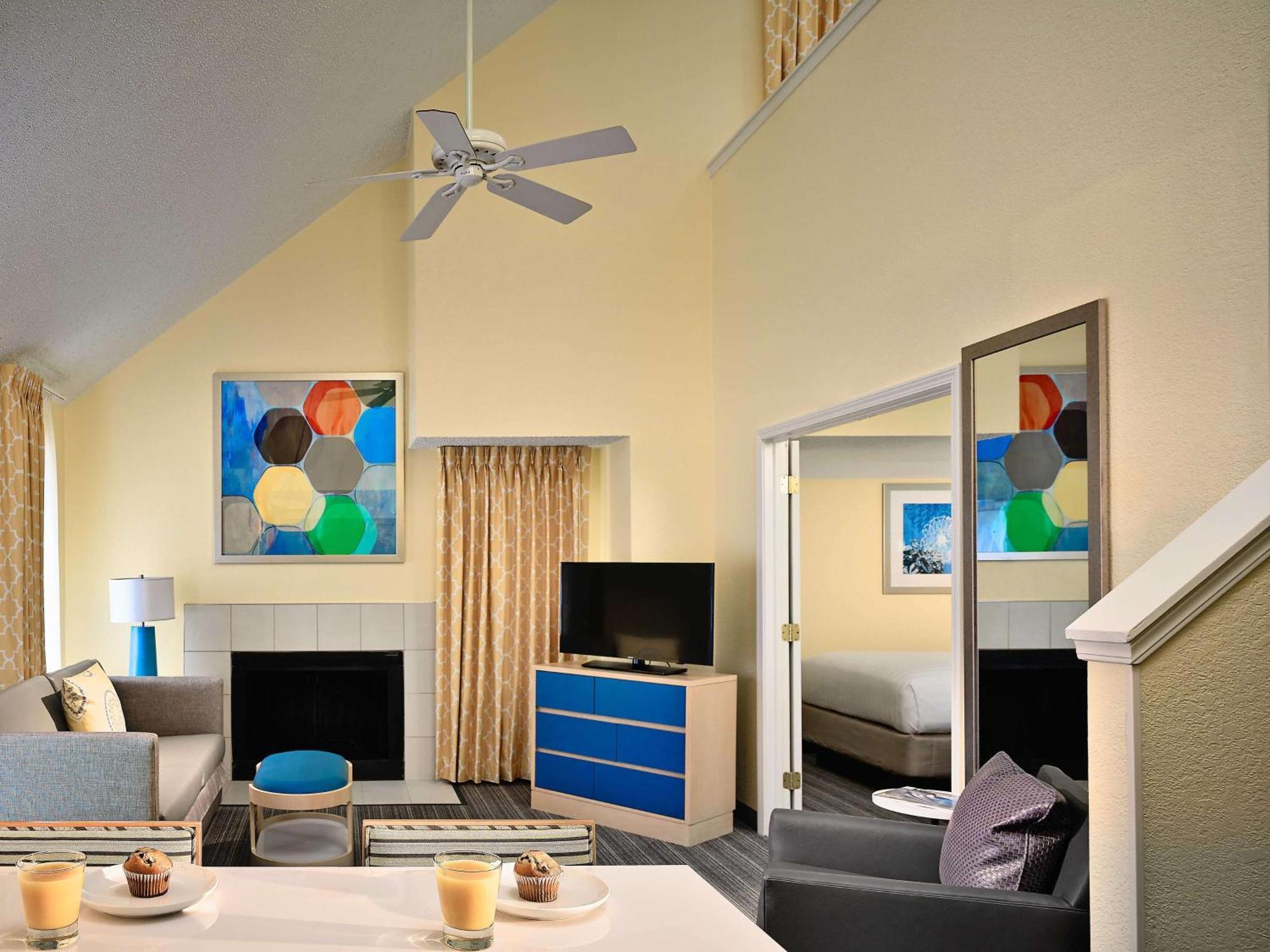 Sonesta Simply Suites Cleveland Airport Middleburg Heights Buitenkant foto