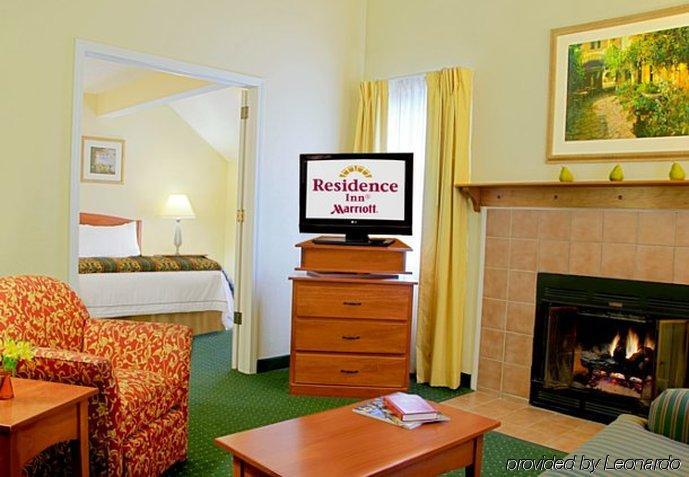 Sonesta Simply Suites Cleveland Airport Middleburg Heights Buitenkant foto